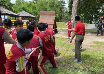 Brimob Polda Kaltim Gelar Outbond BERSAMA siswa SMPN 7 Balikpapan