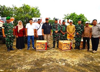 Bupati Kukar Serahkan  Bantuan Alat Pertanian Dari Kementan RI