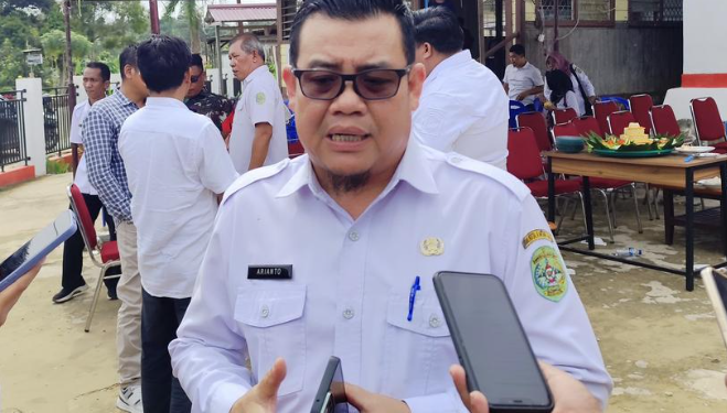DPMPD Kukar Fasilitasi Laptop dan Printer Ketua RT
