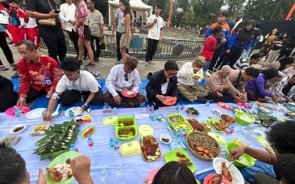 Dispar Kukar Gelar “Etam Begenjoh” di Kota Malang