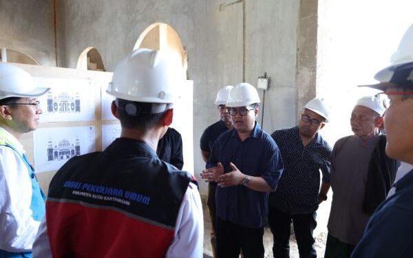 Wabup Rendi Solihin Kunker Ke Sangasanga dan Muara Jawa