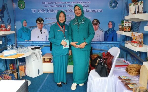 Ketua TP PKK Kukar Turut Hadiri Peringatan HKG PKK Nasional di Samarinda