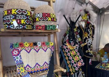 Usaha Kerajinan Manik Kaltim Kurang Diminati Generasi Muda