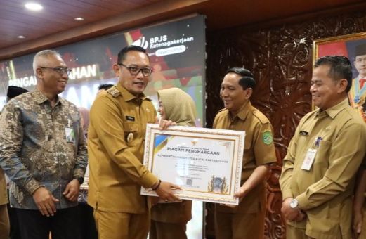 Pemkab Kukar Terima Nominasi Penghargaan Paritrana Award