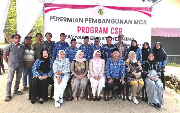 RS Hermina Samarinda Bangun Fasilitas MCK SDN 012 Sungai Kunjang