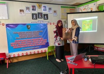 Dosen Polnes Tingkatkan Literasi Anak Melalui Cerita Bergambar Bertema Kemaritiman di Sungai Mahakam