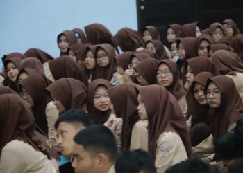 Sambangi MAN 2 Samarinda, Kesbangpol Kaltim Ajarkan Demokrasi Sebagai Budaya Hidup Pelajar