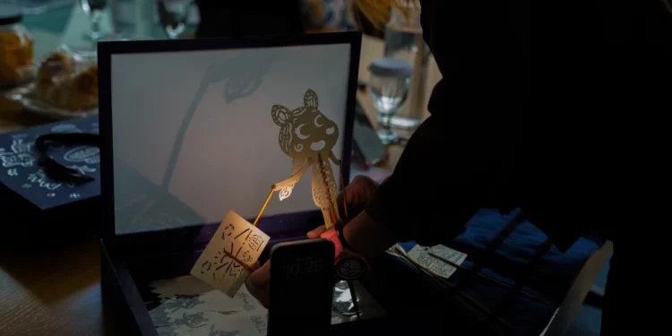 Menjaga Identitas Bangsa Lewat Aniwayang