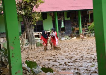 Mendikdasmen Kunjungi SMA Negeri 1 Batang Anai