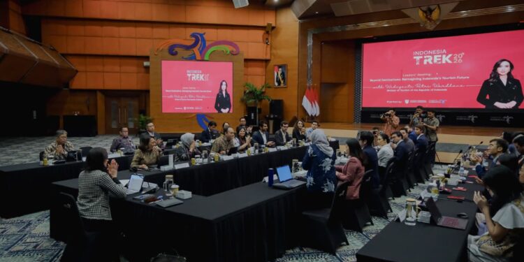 Menpar Widiyanti Paparkan Visi Pariwisata Berkelanjutan di Depan Mahasiswa Harvard