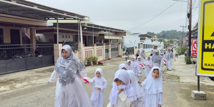 Syiar Ceria di Air Putih, Puluhan Santri Cilik KB-TKIT Raudhatul Jannah Sambut Ramadan
