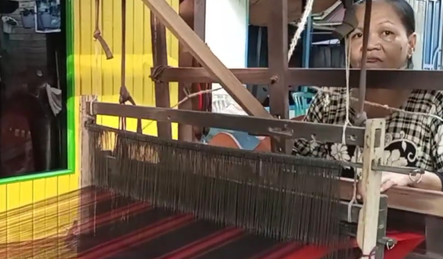 BI Kaltim Perkuat Sinergi Pengembangan Desa Wisata dan Ekonomi Kreatif di Kampung Tenun Samarinda