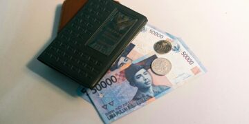 Ekonomi Global Tak Menentu? Ini 5 Langkah Membangun “Benteng” Dana Darurat Keluarga