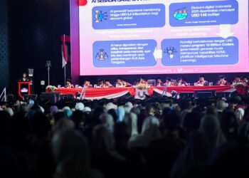 Menkomdigi Ajak Wisudawan Telkom University Jadi “Pandu Digital”