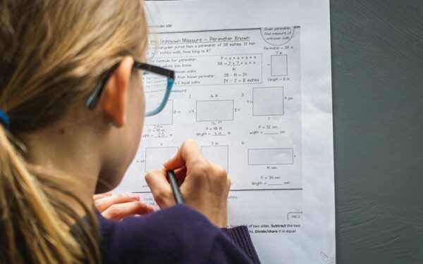 TKA Sudah Dekat? Ini 5 Trik Menaklukkan Soal Matematika Tanpa Panik dan Bebas “Mental Block”