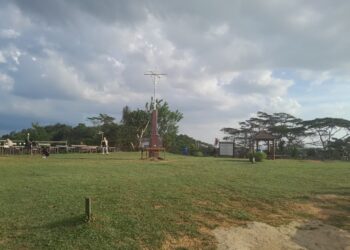 Urgensi Regulasi dan Investasi Swasta di Balik Viralnya Gunung Steling