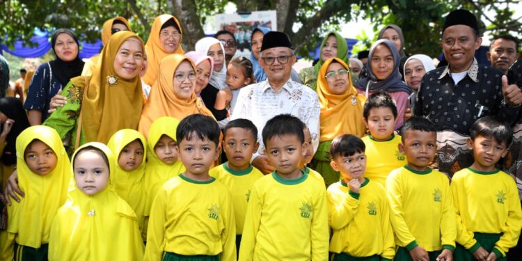 Mendikdasmen Resmikan SMA ECO-Saintek Muhammadiyah