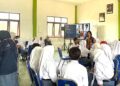 Siswa Kelas X SMAN 6 Dibekali Public Speaking Oleh Jurusan Administrasi Bisnis Polnes Samarinda