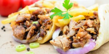 Merayakan Hari Kebab Sedunia di Bawah Lampu Neon Samarinda