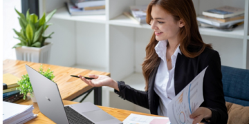 ASUS ExpertBook P3 G1, Laptop Bisnis Ideal Berbasis Intel Core Ultra
