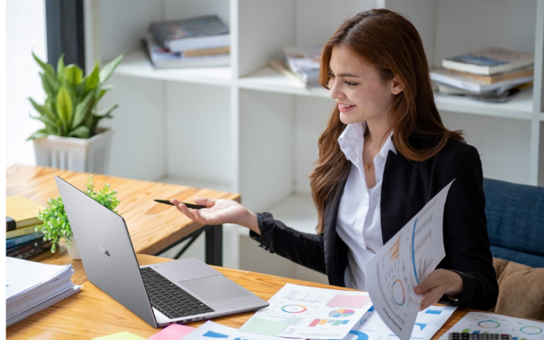 ASUS ExpertBook P3 G1, Laptop Bisnis Ideal Berbasis Intel Core Ultra