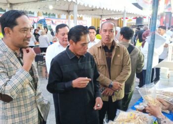 Pesta Rakyat Meriah, DPRD Samarinda Berbagi Momen Manis Gotong Royong