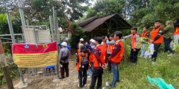 TRKBA Polnes Pasang Stasiun Pemantau Tinggi Muka Air  di Sungai Pampang